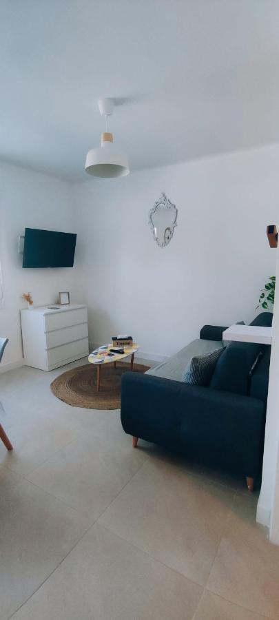 Apartamento Le Studio Des Tours - Parking Arlés Exterior foto